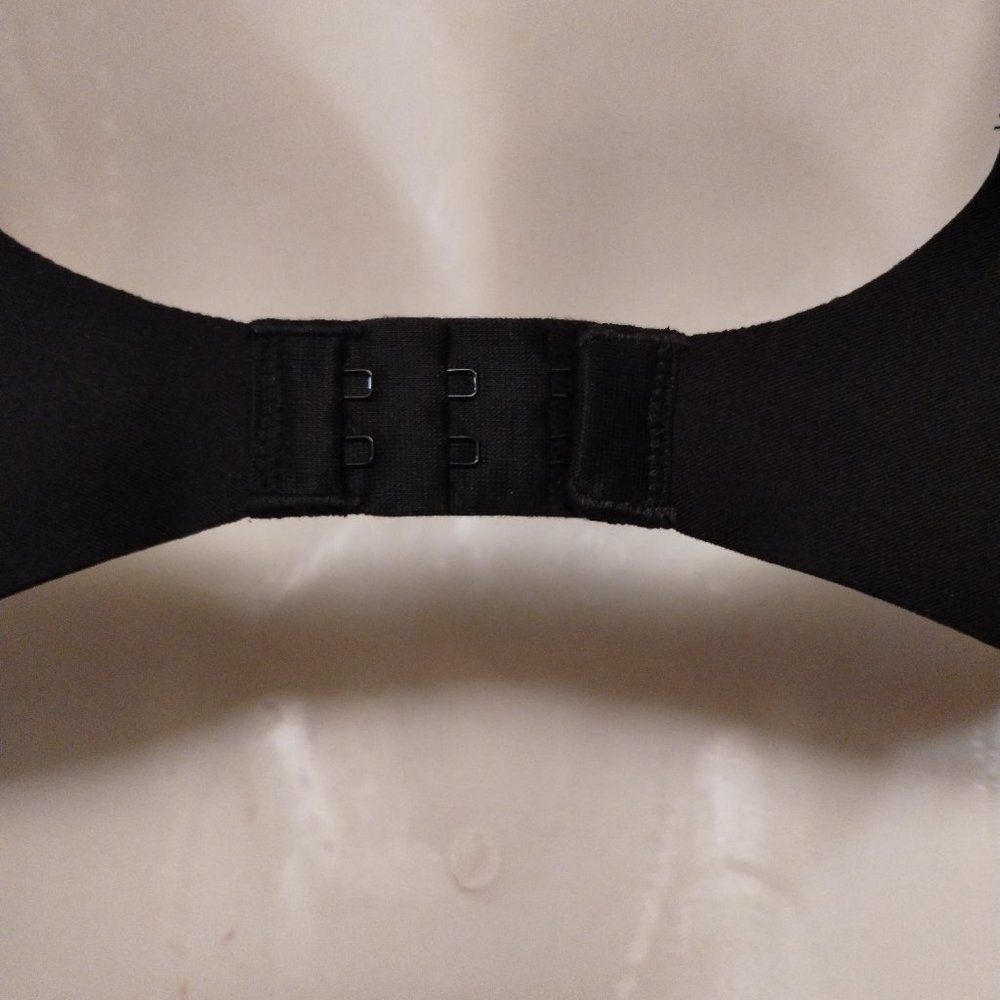 Warners (38B) Underarm-Smoothing Comfort Wireless Lightly Lined T-Shirt Bra - Picture 6 of 7